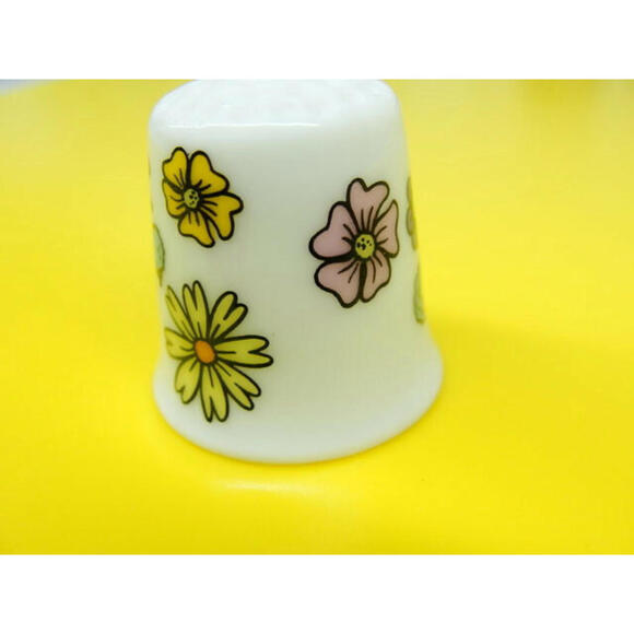 Vintage Thimble Epcot Center Walt Disney Prods 1982 Dragon Japan - Picture 10 of 11